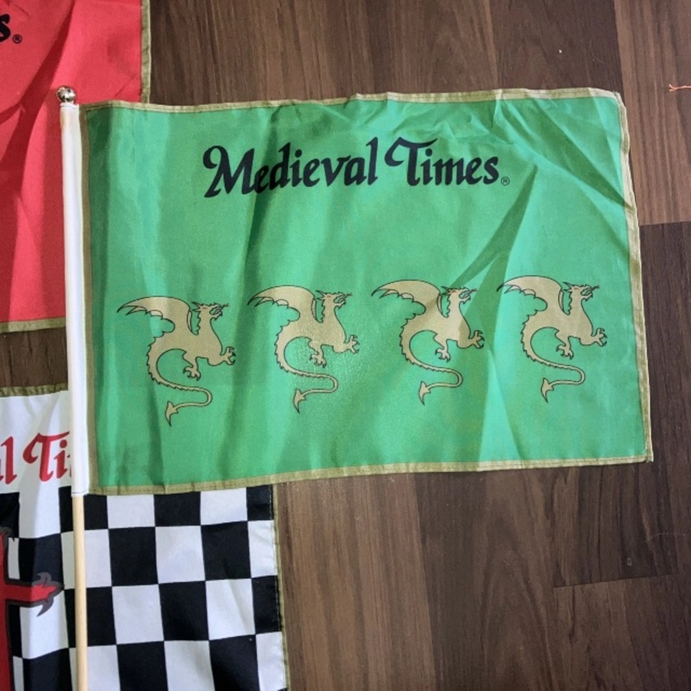 4 Vintage Cross Falcon Fleur-De-Lis Shield Medieval Times Tournament Flags Set.. - Picture 5 of 7